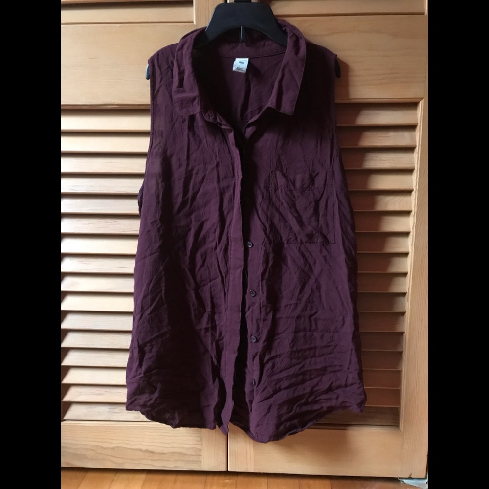 Old Navy Maroon Tank Top Small